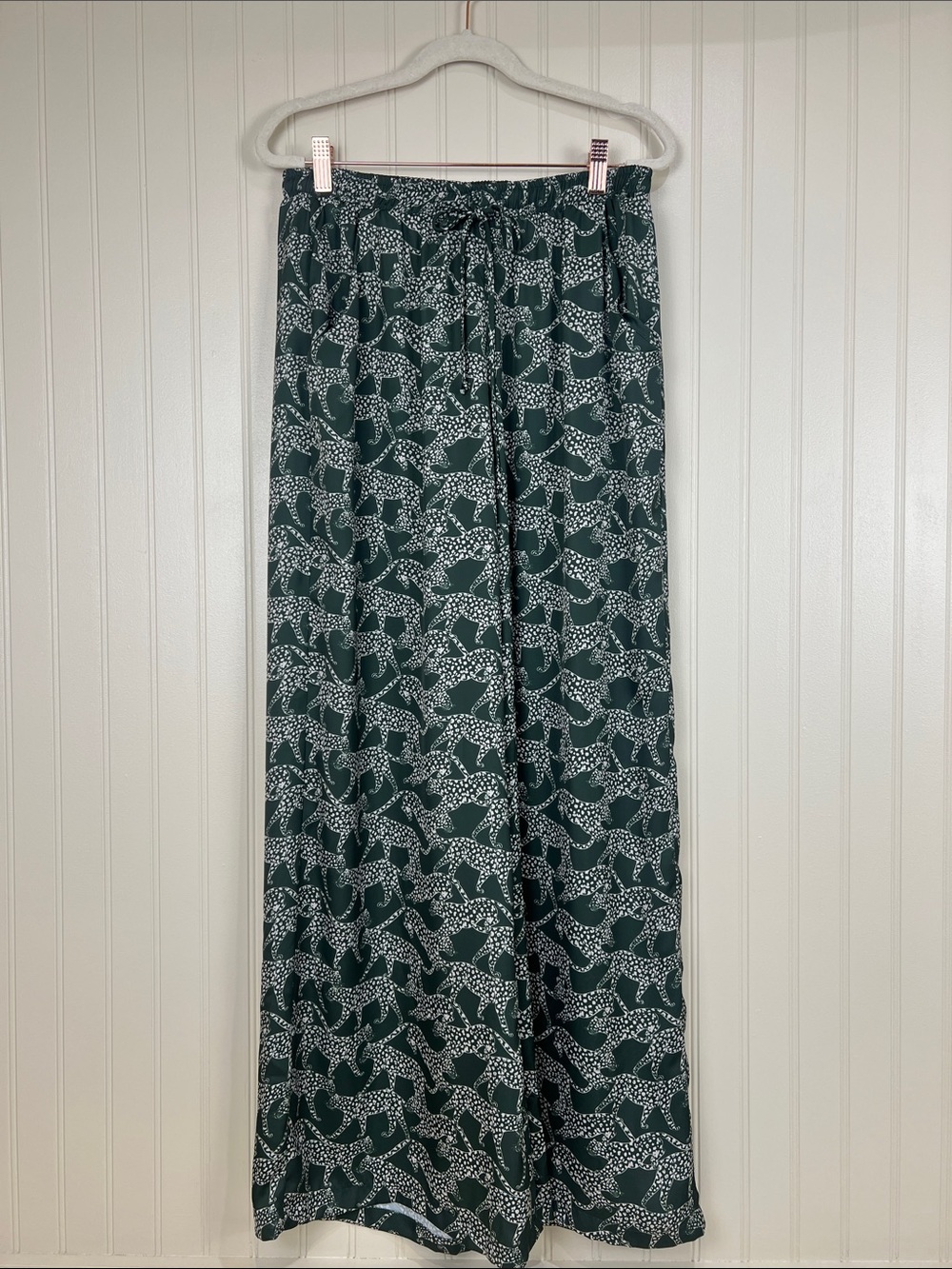 RESA Wide Leg Green Animal Print Pants Size XS/S